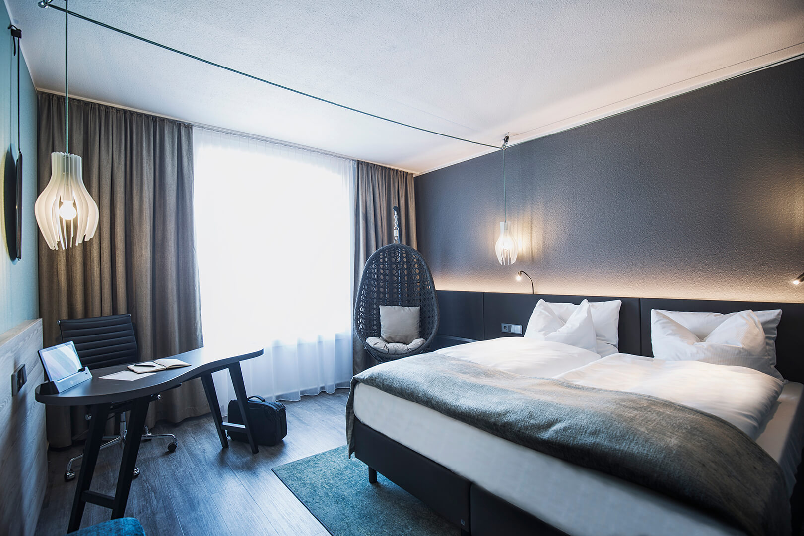 elaya hotel frankfurt oberursel: Doppelbett im Superior Doppelzimmer