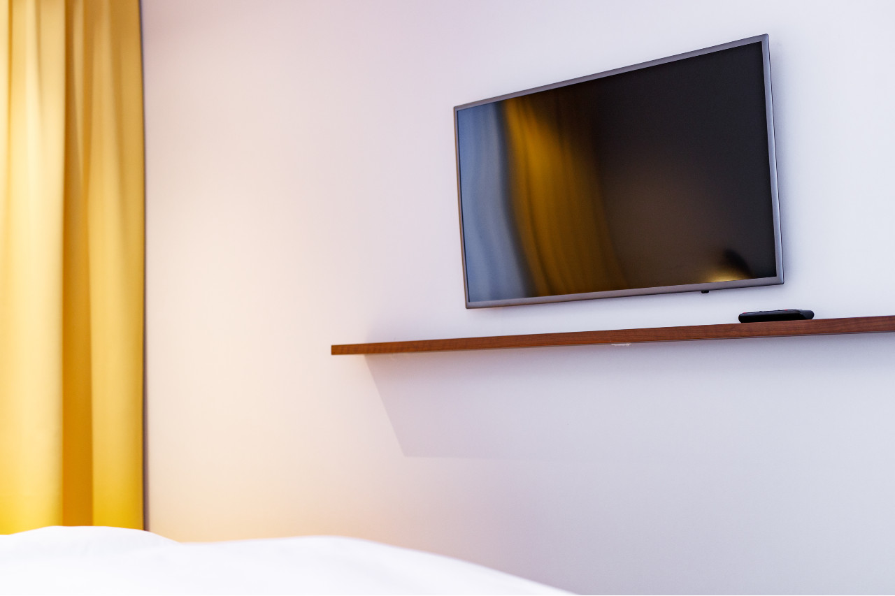 elaya-hotel-goeppingen-standard-doppelzimmer-fernseher Fernseher im Doppelzimmer im elaya hotel goeppingen