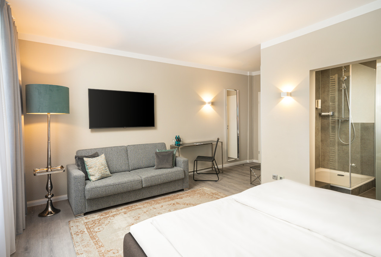 Überblick über das Doppelzimmer im elaya hotel hannover city