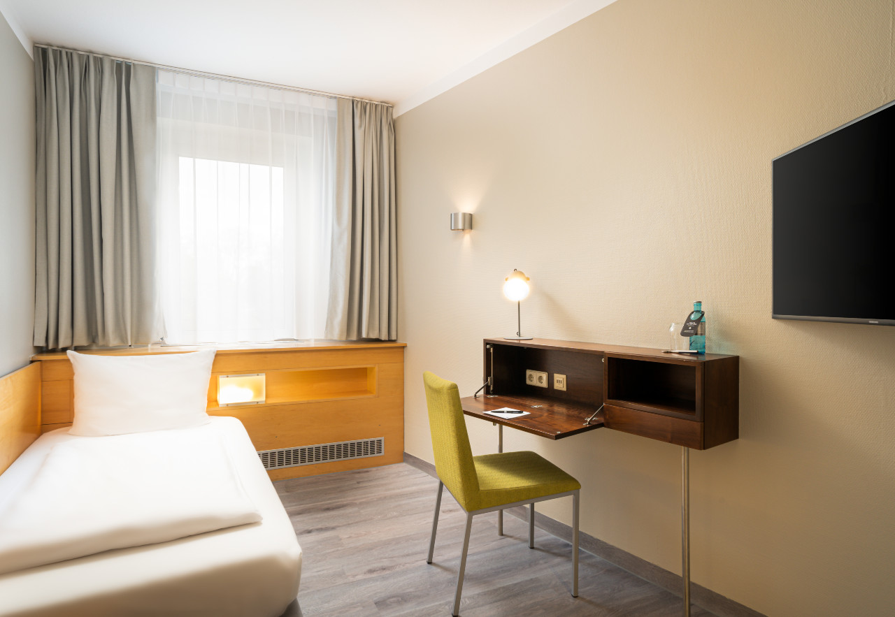 Ausreichend Platz für Alleinreisende bietet das Einzelzimmer im elaya hotel hannover city