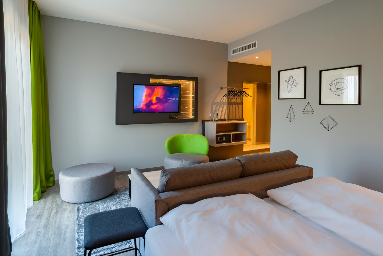 elaya-hotel-kevelaer-junior-suite-einrichtung Modernes Design in einer junior suite im elaya hotel kevelaer
