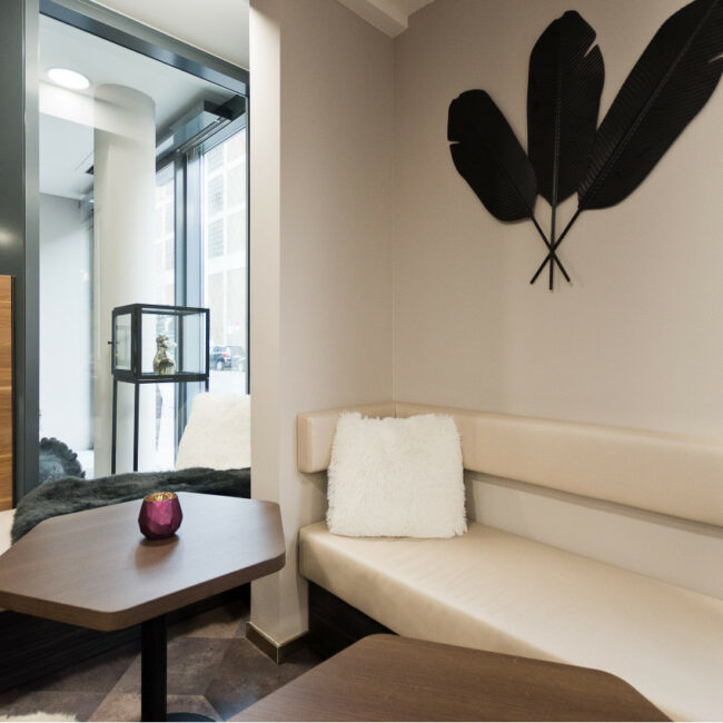 elaya-hotel-munich-city-lounge-bereich Lounge Bereich im elaya hotel munich city