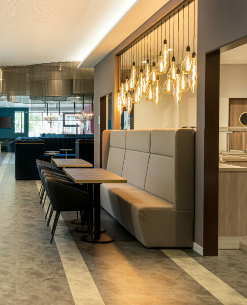 elaya-hotel-oberhausen-frühstücksbereich Frühstücken in Oberhausen im elaya hotel oberhausen