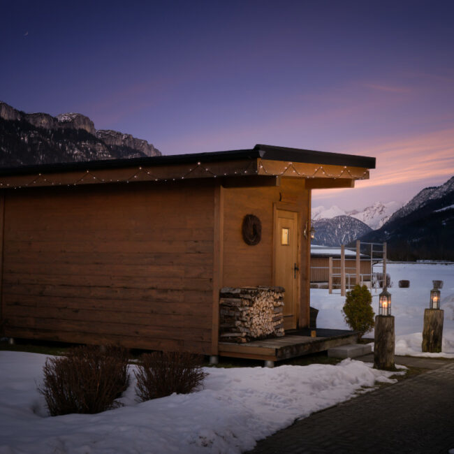 Die finnische Sauna im elaya hotel steinplatte