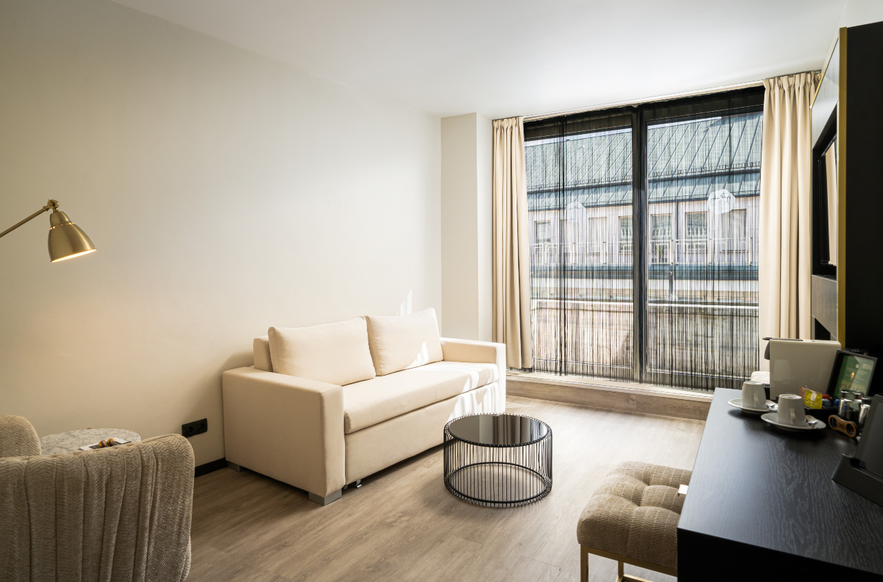 Mehr Luxus auf Reisen in den Junior Suiten im elaya hotel vienna city center