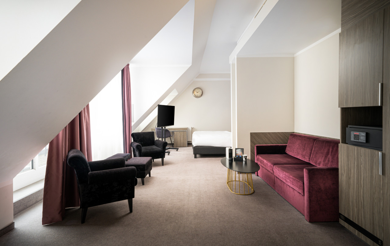 elaya-hotel-vienna-city-west-familienzimmer-wohnbereich Platz für die ganze Familie: Die Familienzimmer im elaya hotel vienna city west