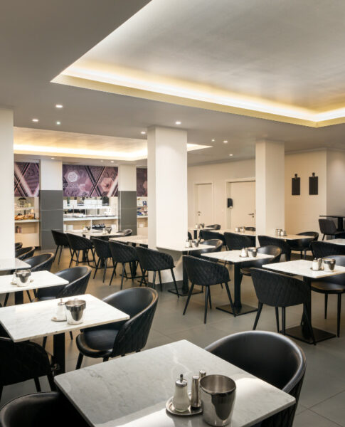 elaya-hotel-vienna-city-west-restaurant-sitzbereich Sitzbereich zum Frühstücken in Wien