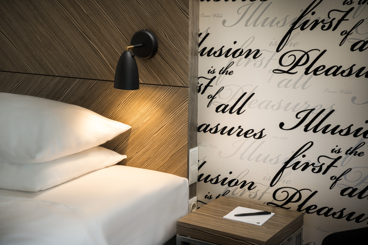 elaya-hotel-vienna-city-west-standard-zimmer-bett-detail Liebe zum Detail im elaya hotel vienna city west