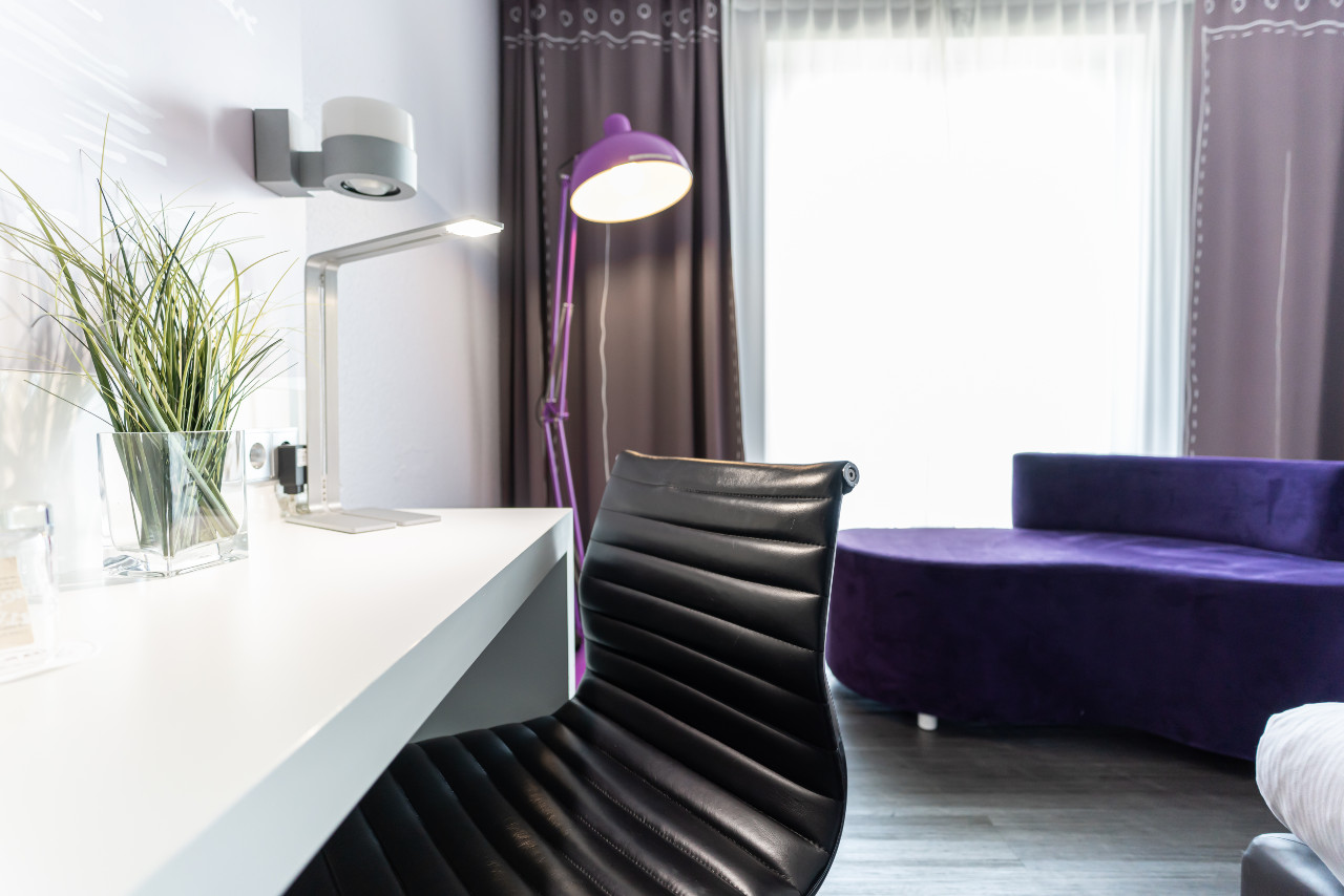 Platz zum Arbeiten bieten die Doppelzimmer im elaya hotel wolfenbuettel