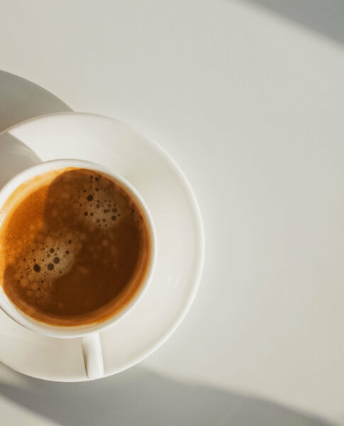 kaffe-mit-weißem-hintergrund Kaffee im elaya hotel oberhausen.