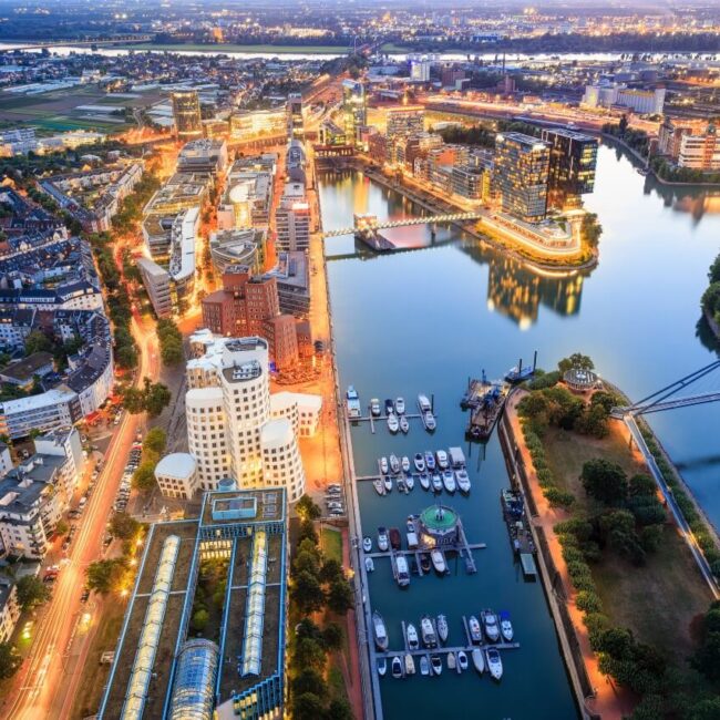 Den Medienhafen in Düsseldorf entdecken