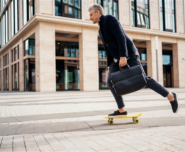 Im elaya hotel munich schwabing gibt es einen kostenfreien Shuttle Service