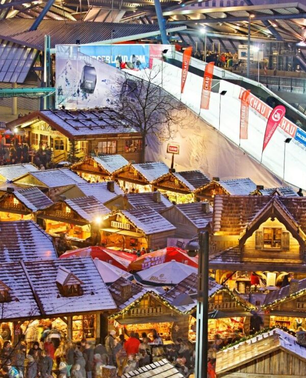 Außenansicht des Weihnachtmarkts in Oberhausen